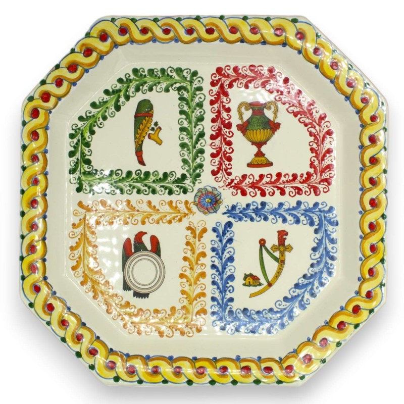 Ośmiokątna płaska taca, ceramika Caltagirone, dł. 32 x 32 cm ok. dekoracja warkoczem i toporami sycylijskimi - 