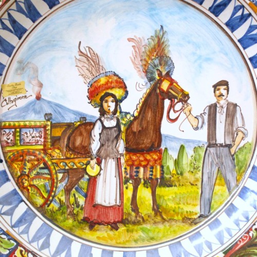 Dekorativ brätte, Caltagirone keramik, Ø ca 55 cm. Siciliansk och barock vagndekoration -  2