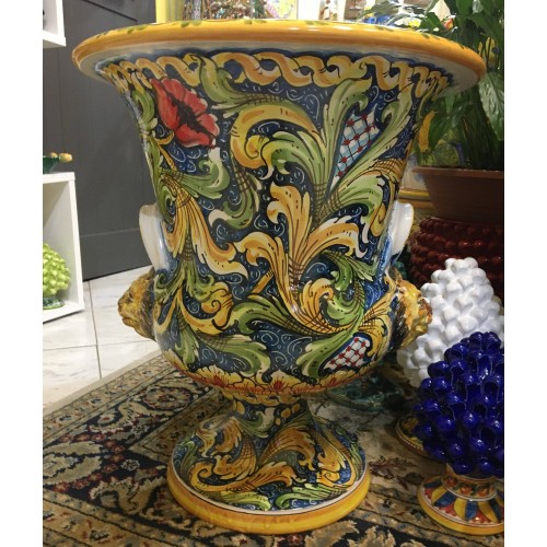 Jarrón Villa en cerámica de Caltagirone, asas y cabezas de león - Fondo azul - Medidas aproximadas 52x41 cm - 