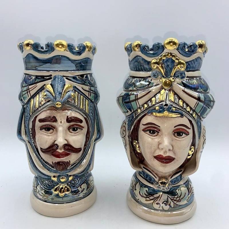 Pair of Caltagirone Moor's Heads with Mother of Pearl Enamel, Pure Gold and Platinum, blue background - height 18 cm - 