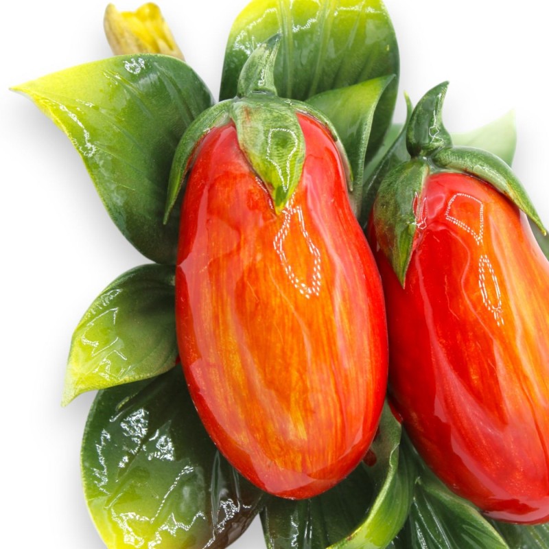 Fascio con composizione di pomodori San Marzano e foglie in pregiata ceramica - h 20 x 15 cm ca. - 