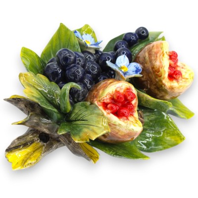 Pacote com composição de romãs, uvas, folhas e flores em cerâmica fina - h 23 x 17 cm aprox. - 
