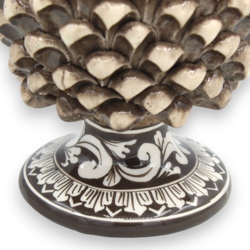 Siciliaanse dennenappel in Caltagirone keramiek, antiek wit - 2 maatopties (1pc) Stam met witte barokke decoratie -  2