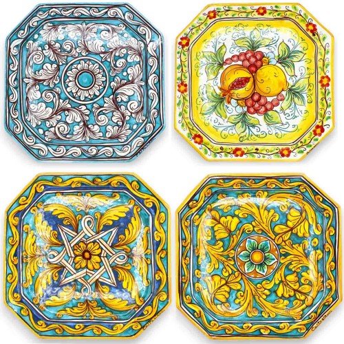 Achteckiger Teller aus Caltagirone-Keramik, mit verschiedenen Dekorationsmöglichkeiten – H ca. 27 x 27 cm. (1 Stück) MD2
