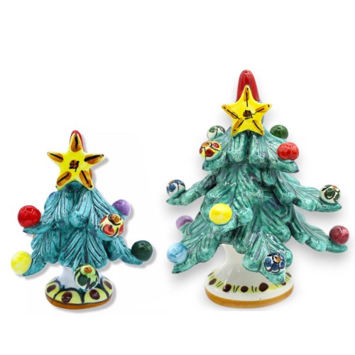 Kerstboom van keramiek uit Caltagirone, 2 maten (1 stuk) met stervormige punt en veelkleurige ballen - 