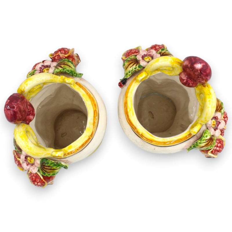 Siciliaanse donkerbruine koppen met kroon (paar) h ca. 25 cm Caltagirone keramiek, toepassing van granaatappels - 