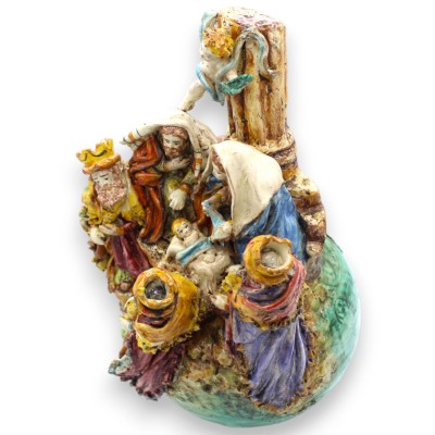 Weihnachtskrippe der Heiligen Familie, Krippe auf Globus, ca. H 34 x 20 cm. Caltagirone-Keramik voller Charaktere - 