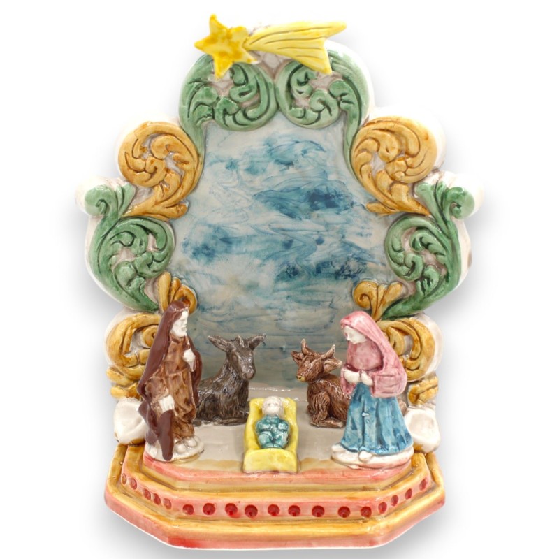 Belén cabaña h 23 x 20 cm aprox. Cerámica Caltagirone, decoraciones en relieve y aplicaciones MD2. -  Belén cabaña h 23 x 20 cm aprox. Cerámica Caltagirone, decoraciones en relieve y aplicaciones MD2. -