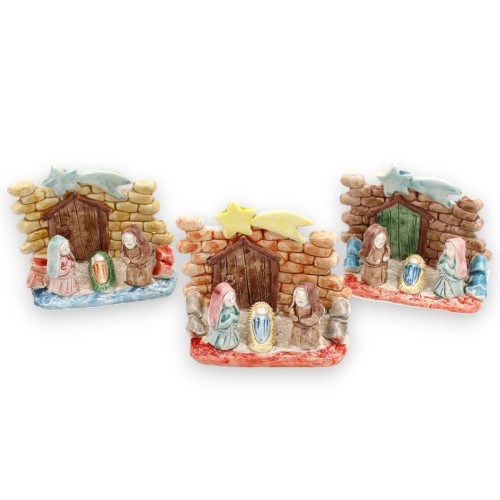 Crèche cabane h 10 x L 12 cm env. Céramique Caltagirone, décorations en relief et applications MD1 - 