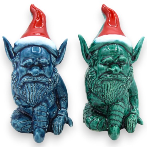 Świąteczny elf, pomocnik Świętego Mikołaja z ceramiki sycylijskiej - wys. 10 cm ok. (1 szt.) Dwie opcje kolorystyczne - 