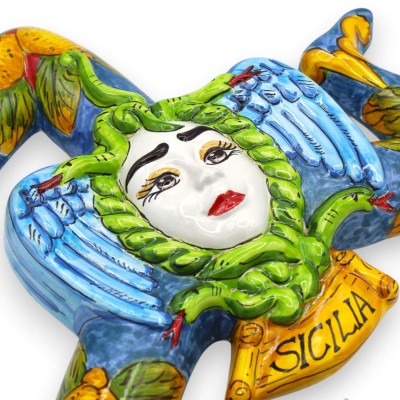 Trinacria in pregiata ceramica Siciliana, h 36 cm ca. Vari colori (1Unità) decoro Limoni - 