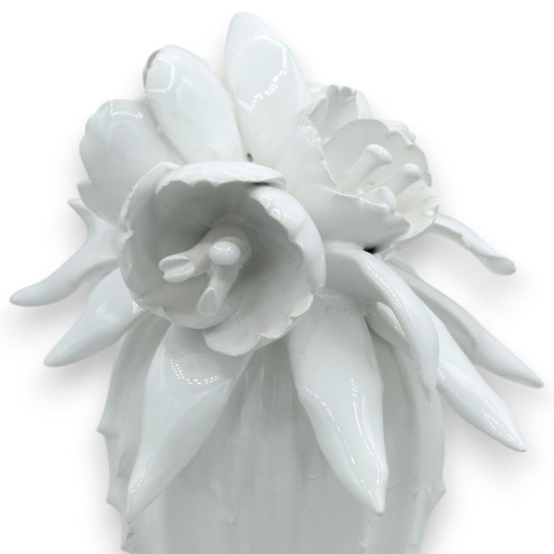 Succulent plant in pot, fine ceramic, h 22 cm approx. (1pc) - Single colour - 