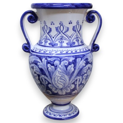 Wazon amforowy z uchwytami z delikatnej ceramiki, wys. 53 x 34 x 28 cm ok. Dekoracja w kolorze kobaltowym, barokowym, kw