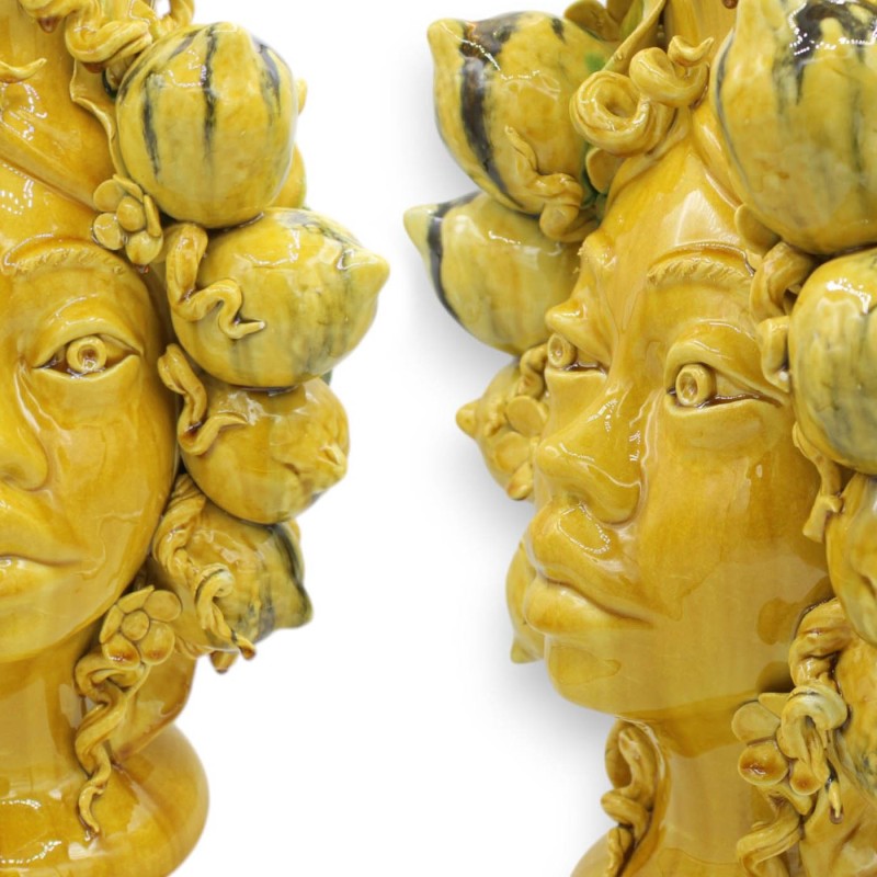 Testa di Moro Donna, fine Sicilian Ceramic, h 40 cm approx. Lemon Crown and relief decorations, Modern Style - 