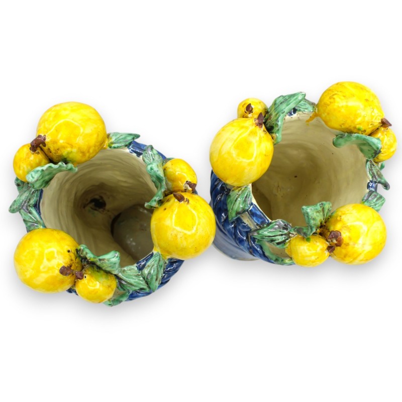 Cabezas de moro siciliano (par) h 31 / 32 cm aprox. con corona de limones, cerámica de Caltagirone, fondo azul - 