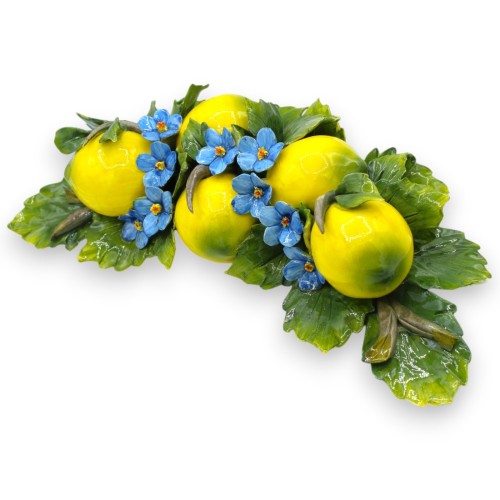 Łuk z kompozycją składającą się z 5 cytryn, kwiatów i liści, wykonany z delikatnej ceramiki - dł. 35 x wys. ok. 16 cm. - 2