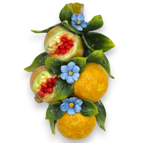 Atado con Naranjas y Granadas, en cerámica fina - h 30 x 20 cm aprox. hojas y flores - 