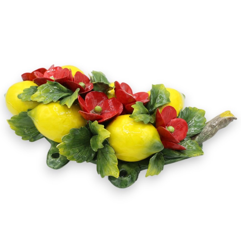 Båge med sammansättning av 6 Maxi citroner, 6 vallmo och blad, fin keramik, ca L 40 x 20 cm. - 