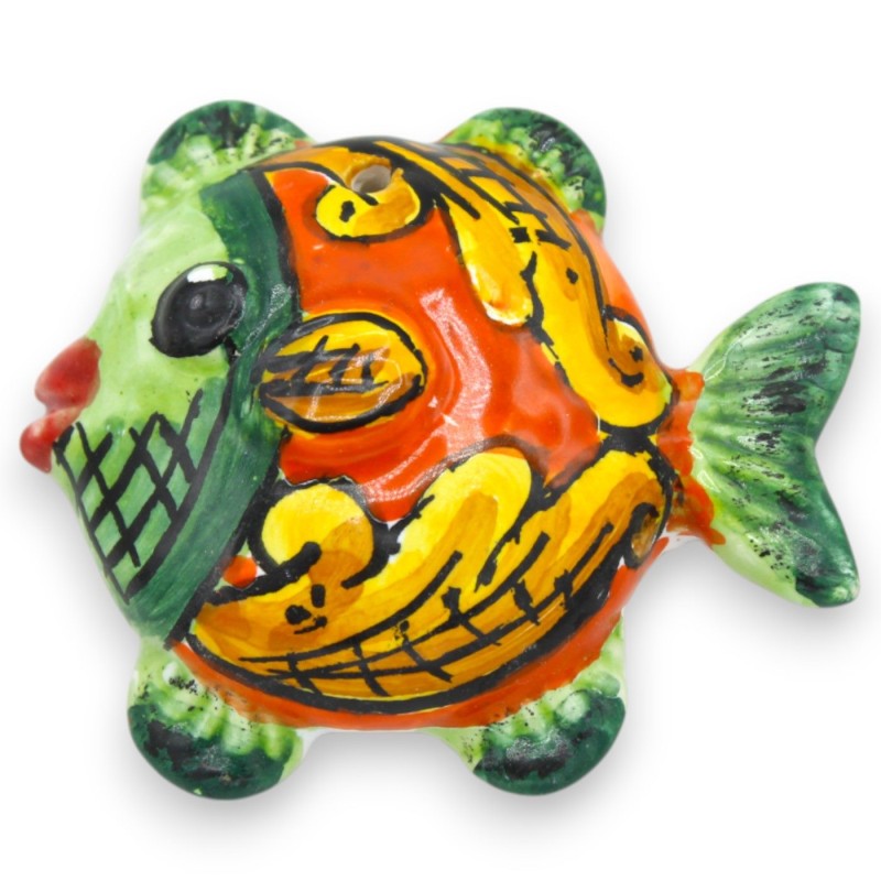Poisson mural en céramique fine, h 6 x 7 cm environ. Couleur et décoration aléatoires (1 pièce) - 