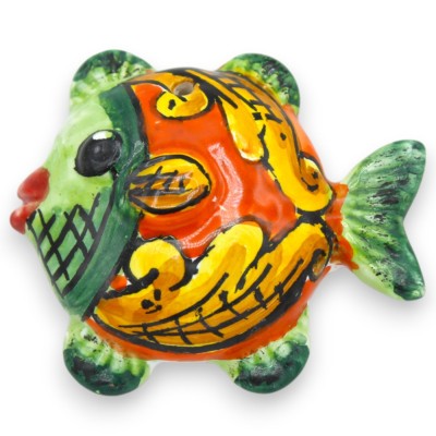 Väggfisk i fin keramik, h 6 x 7 cm ca. Slumpmässig färg och dekoration (1 st) - 