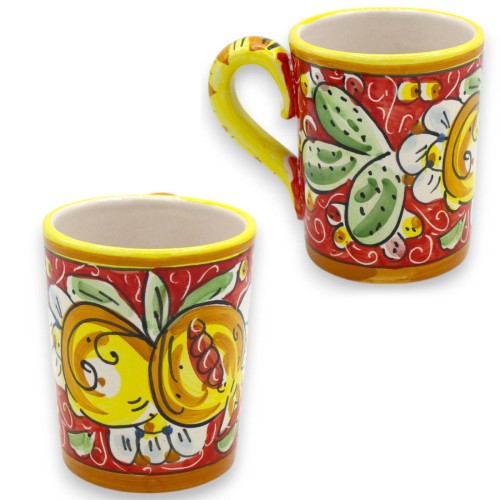 Kopje met oor, van Caltagirone keramiek, h ca. 11 cm. (1st) Verschillende kleurmogelijkheden, willekeurige decoratie -  2