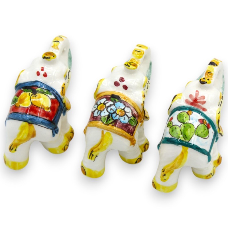 Indischer Elefant aus Caltagirone-Keramik, H ca. 5 x 8 cm. (1 Stück) Zufällige Rückendekoration - 