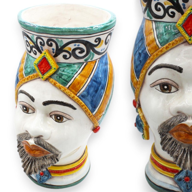Vase à têtes de Maures siciliens, avec turban (paire) h 30 cm environ. Céramique de Caltagirone - 