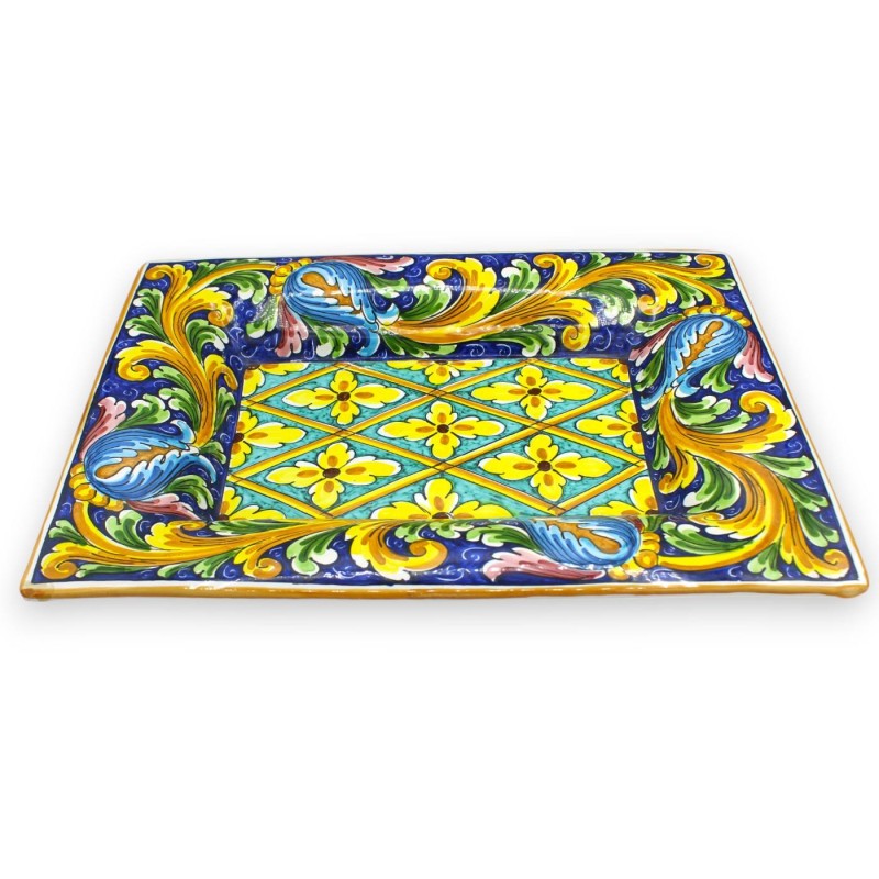 Vassoio Rettangolare, ceramica Caltagirone, L 42 x 32 cm ca. Decoro ornato barocco con fiori - 