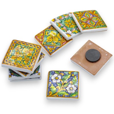 Magnet Brick Magnet L 5 x 5 cm approx. (1pc) in Sicilian ceramic, random decoration - 