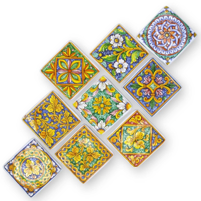 Ímã Tijolo magnético C 5 x 5 cm aprox. (1pc) em cerâmica siciliana, decoração aleatória - 