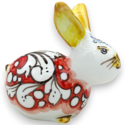 Sittande kanin i Caltagirone keramik h 13 x 12 cm ca. Röd bakgrund vit barock dekoration - 