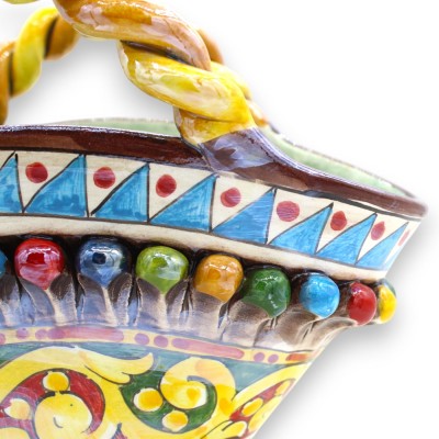 Panier sicilien en céramique de Caltagirone, h 22 x 26 cm environ. émail nacre, décor roue de charrette sicilienne MD2 -
