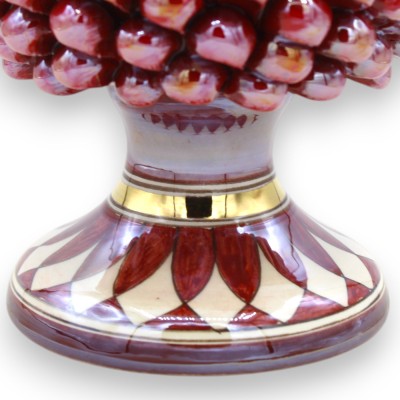 Sizilianischer Tannenzapfen Caltagirone – Höhe ca. 25 cm. Bordeaux, 24 Karat Gold und Perlmutt-Emaille - 