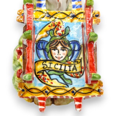 Carretto Siciliano con Cavallo, ceramica Caltagirone - h 10 x 18 cm ca. Decoro Carretto Siciliano e Trinacria - 