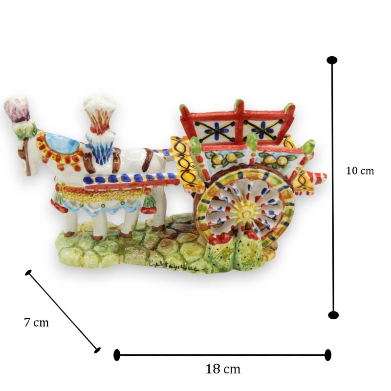 Siciliaanse kar met paard, keramiek uit Caltagirone - ca. 10 x 18 cm. Siciliaanse kar en Trinacria-decoratie. - 