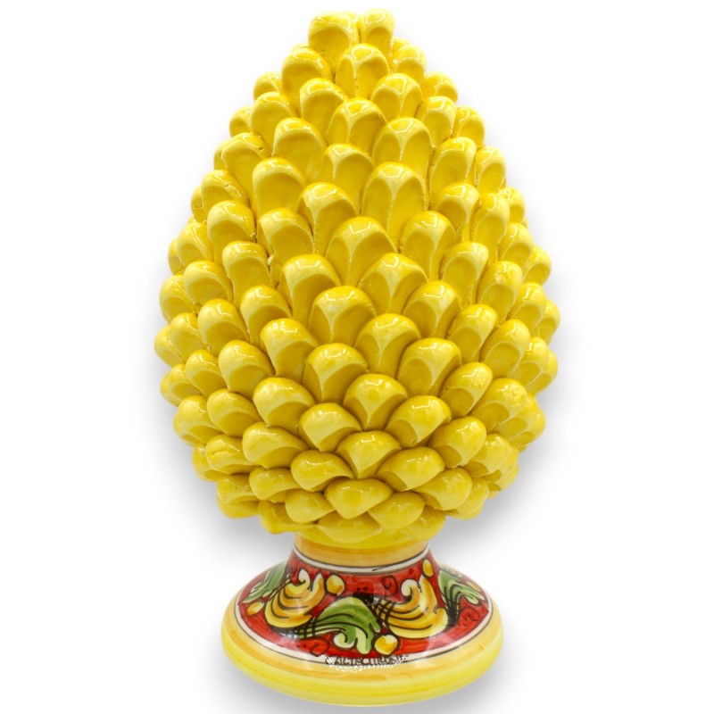 Piña siciliana de cerámica Caltagirone, amarilla - dos tamaños (1 ud.) Tallo con decoración barroca, fondo rojo - 