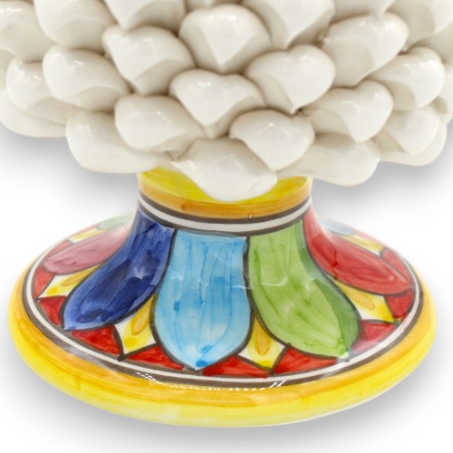 Siciliaanse dennenappel van Caltagirone keramiek, wit, 2 maten (1 stuk) Steel versierd met veelkleurige bloemblaadjes, r 2