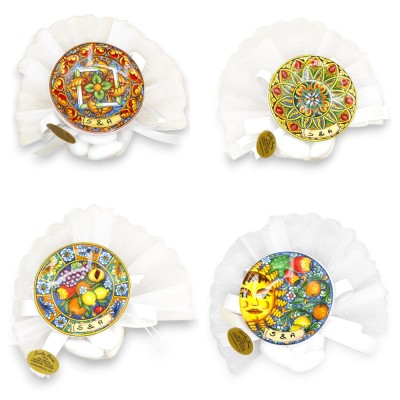 Magnet für Gastgeschenke, sizilianischer Teller, 6,5 cm, Keramik, personalisierte Schrift, weißer Schleierbeutel, Satinb