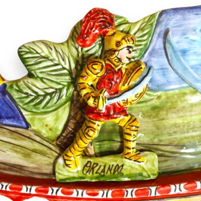 Chave de carrinho siciliana, cerâmica siciliana fina - C 75 x 18 cm aprox. Cena "Orlando desafia Gradasso" decorações em