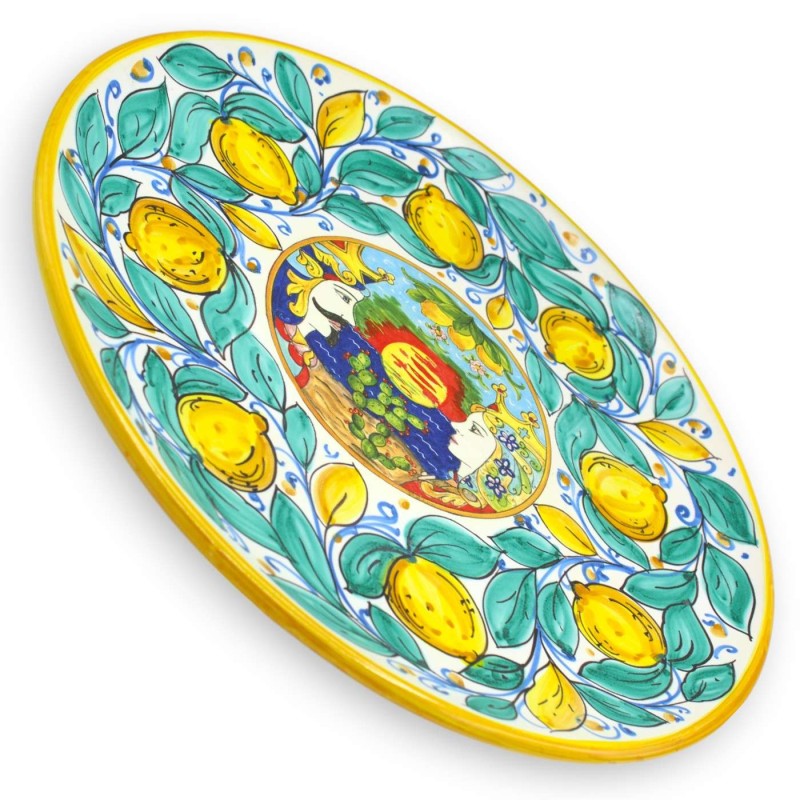 Plato ornamental de Ø 38 cm aprox. Cerámica siciliana, decoración de limones sicilianos y cabezas de moro, borde amarill