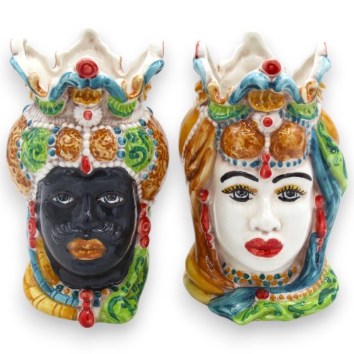 Siciliaanse Moorse kop, Emiri (paar), Caltagirone keramiek, ca. 13/14 cm hoog. MD17