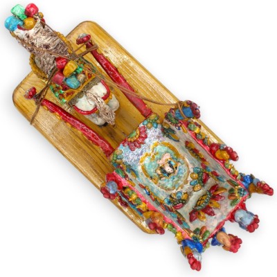 Carretto Siciliano con Cavallo, pregiata ceramica Siciliana, L 35 x h 23 cm ca. Su Base in Legno, interamente realizzato