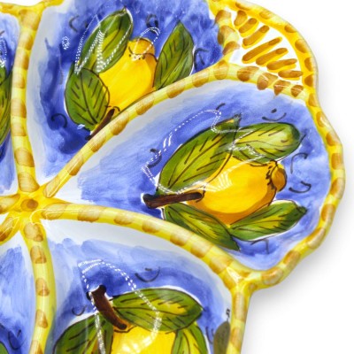 Antipastiera conchiglia sei scomparti, ceramica Siciliana, Ø 30 cm ca. (1unità) vari colori, decoro limoni - 