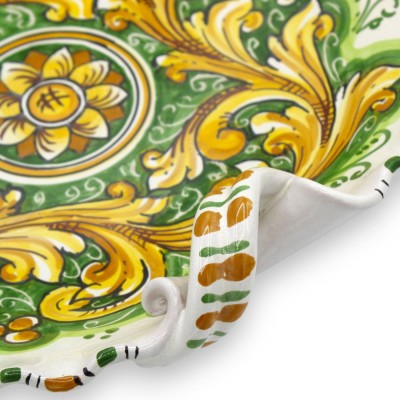 Ceramiczny element centralny z Caltagirone, z falistymi uchwytami w kształcie pochodni, Ø 33 cm ok., dekoracja barokowa 