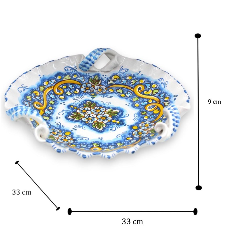 Centre de table en céramique de Caltagirone, festonné avec anses torchon, Ø 33 cm environ, décor floral, fond bleu - 