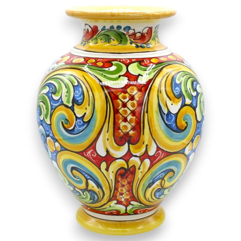 Wazon ceramiczny z Caltagirone, ok. 25 x 18 cm. Wielobarwnie zdobiony. MD1 - 
