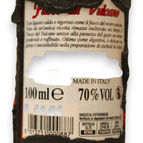 Fuoco del Vulcano Artisan Likör täckt med Etna Lava Stone, 70% Vol. - 100 ml -  2
