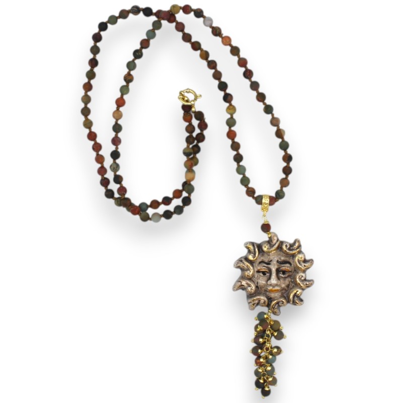 Halskette mit Jaspiskugeln und Sonnenanhänger aus Caltagirone-Keramik, L 84 + 13 cm ca. 24 Karat Goldemail - 