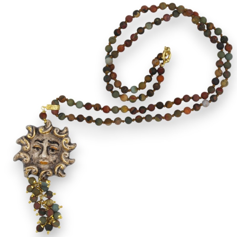 Halskette mit Jaspiskugeln und Sonnenanhänger aus Caltagirone-Keramik, L 84 + 13 cm ca. 24 Karat Goldemail - 