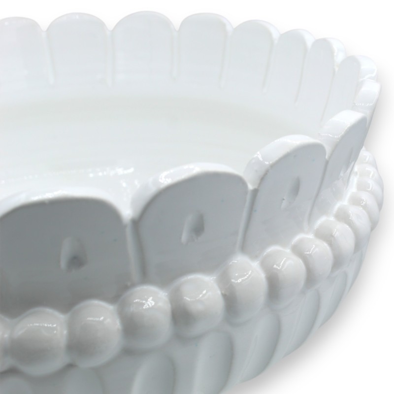 Fruit bowl centerpiece, in fine ceramic - Ø 30 cm approx. White, crown and grooves - 